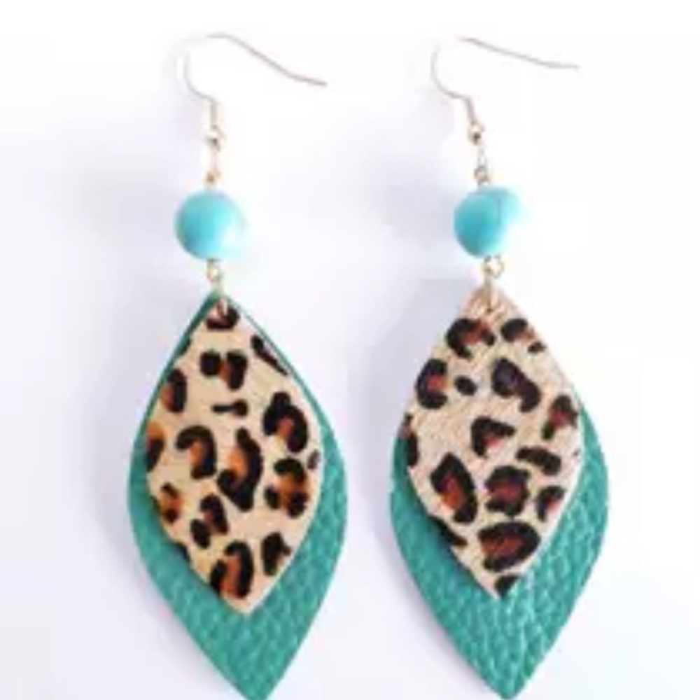 Leather earrings